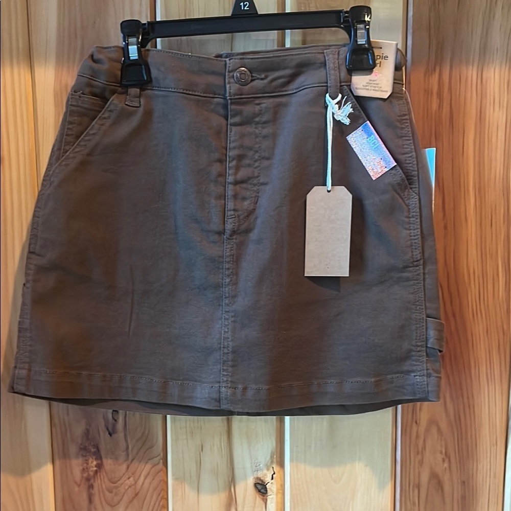 Chic Brown Mini Skirt